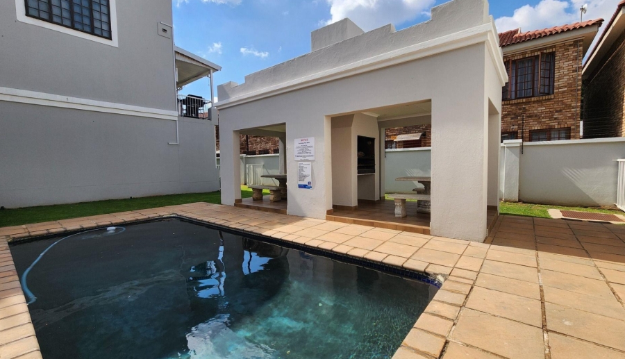 1 Bedroom Property for Sale in Kannoniers Park North West